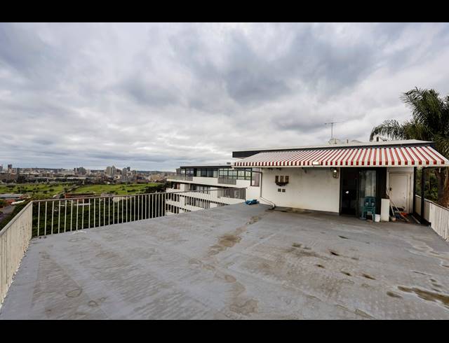 3 BEDROOM APARTMENT TO LET IN ESSENWOOD